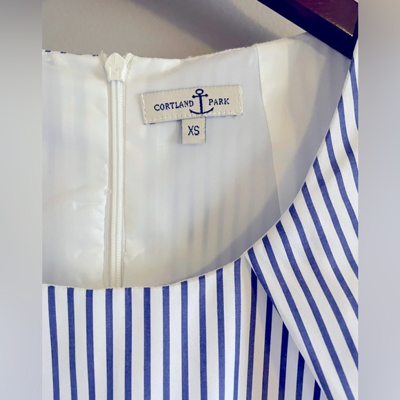 Cortland Park Navy Blue & White Dress with Pockets - Size Extra Small - Picture 2 of 5